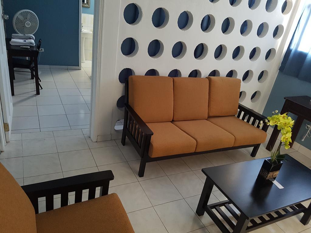 Trinity Lodge - Extended Stay Port-au-Prince Eksteriør bilde